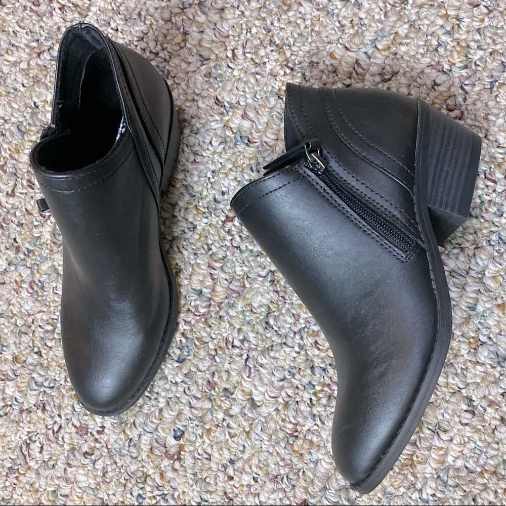 Black boots